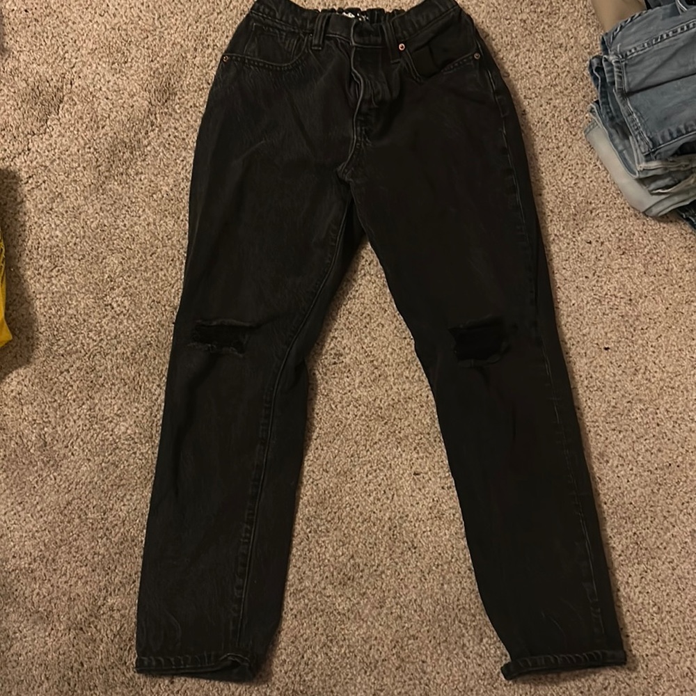 Old Navy ripped Mom Jeans.